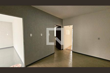 Casa à venda com 2 quartos, 162m² em Vila Santa Terezinha, Várzea Paulista