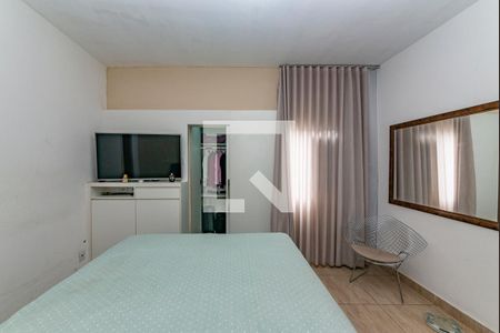 Suíte de casa à venda com 5 quartos, 220m² em Cinquentenario, Belo Horizonte