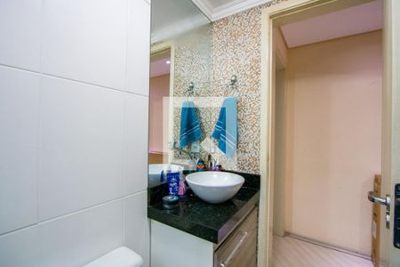 Banheiro de apartamento à venda com 1 quarto, 52m² em Parque Sao Vicente, Santo André