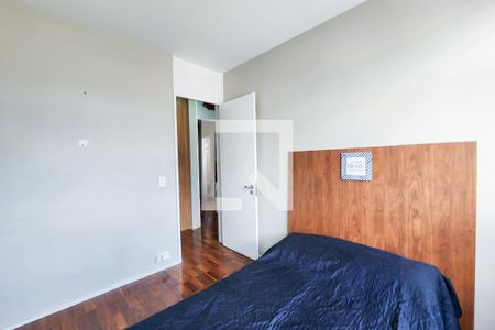 Quarto de apartamento à venda com 3 quartos, 105m² em Laranjeiras, Rio de Janeiro