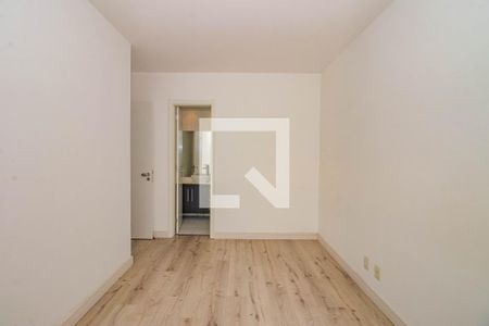 Suíte de apartamento para alugar com 2 quartos, 56m² em Jardim Sabará, Porto Alegre