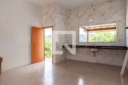 Casa à venda com 4 quartos, 480m² em Itaipu, Niterói