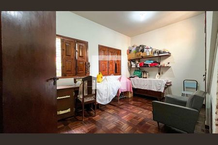 Casa à venda com 4 quartos, 350m² em Luxemburgo, Belo Horizonte