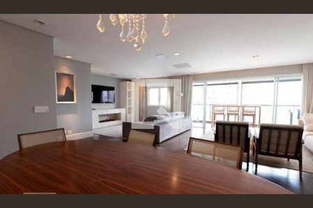 Apartamento à venda com 2 quartos, 161m² em Vila Nova Conceição, São Paulo