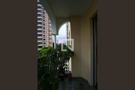 Sala  de apartamento à venda com 3 quartos, 74m² em Vila Suzana, São Paulo