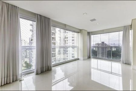 Apartamento à venda com 3 quartos, 157m² em Vila Nova Conceição, São Paulo