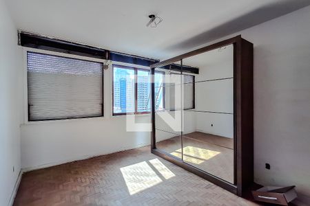 Quarto 1 de apartamento para alugar com 2 quartos, 115m² em Aclimação, São Paulo