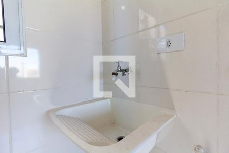 Sala, Cozinha e Área de Serviço de apartamento para alugar com 2 quartos, 36m² em Jardim Nordeste, São Paulo