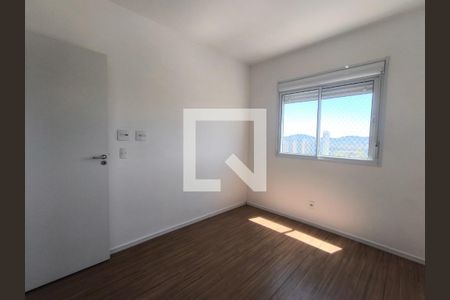 Apartamento à venda com 2 quartos, 55m² em Jardim Tupanci, Barueri