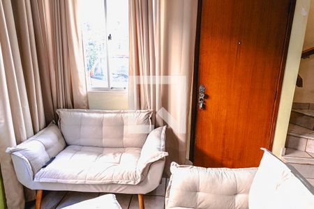 Sala de casa de condomínio à venda com 3 quartos, 83m² em Vila Paquetá, Belo Horizonte