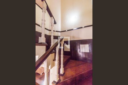 Escada de casa de condomínio à venda com 4 quartos, 410m² em  Alphaville, Santana de Parnaíba