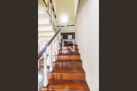 Escada de casa de condomínio à venda com 4 quartos, 410m² em  Alphaville, Santana de Parnaíba