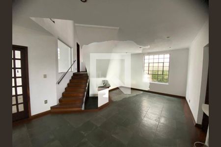 Casa à venda com 4 quartos, 350m² em Alphaville, Santana de Parnaíba