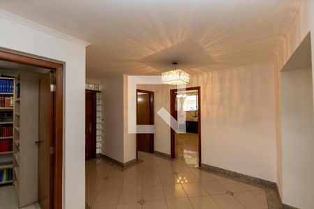 Hall de entrada de casa de condomínio à venda com 5 quartos, 682m² em Alphaville Residencial Um, Barueri