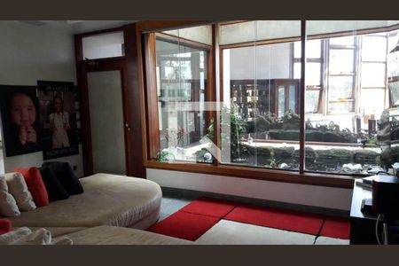 Casa à venda com 9 quartos, 1631m² em Alphaville Industrial, Barueri