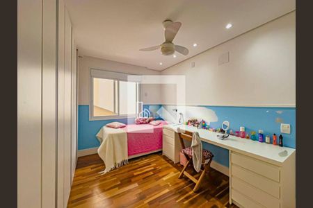 Casa à venda com 4 quartos, 297m² em Residencial Cinco (Alphaville), Santana de Parnaíba