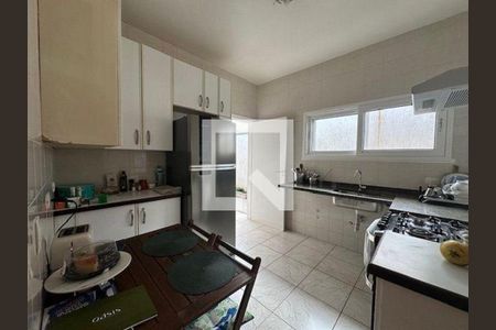 Casa de Condomínio à venda com 4 quartos, 200m² em Alphaville, Santana de Parnaíba