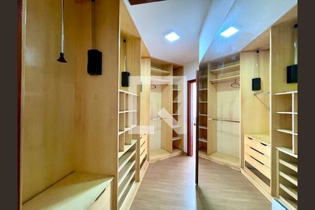 Casa de Condomínio à venda com 4 quartos, 320m² em Alphaville Residencial Plus, Barueri