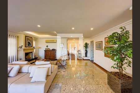 Casa à venda com 5 quartos, 400m² em  Alphaville, Santana de Parnaíba