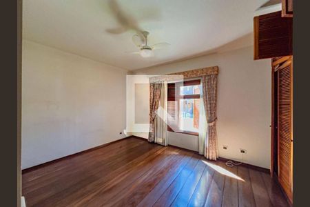 Casa à venda com 4 quartos, 760m² em Residencial Cinco (Alphaville), Santana de Parnaíba