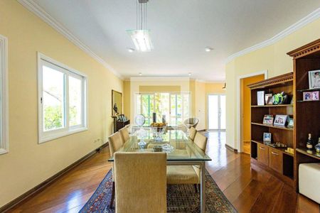 Casa à venda com 3 quartos, 263m² em Residencial Onze (Alphaville), Santana de Parnaíba