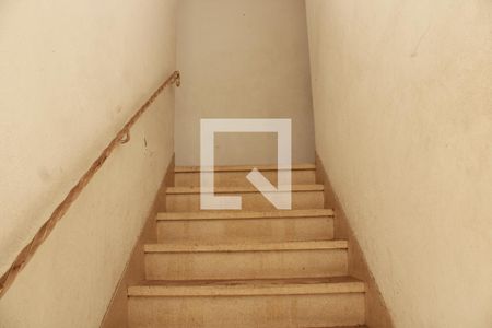 Escada de casa à venda com 3 quartos, 195m² em Jardim da Gloria, São Paulo