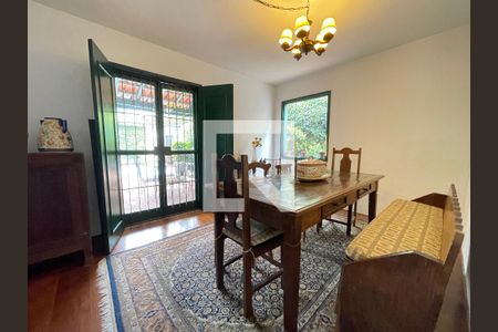 Sala de casa à venda com 3 quartos, 370m² em Butantã, São Paulo