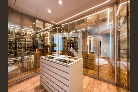 Casa à venda com 4 quartos, 347m² em Cidade Tamboré, Santana de Parnaíba