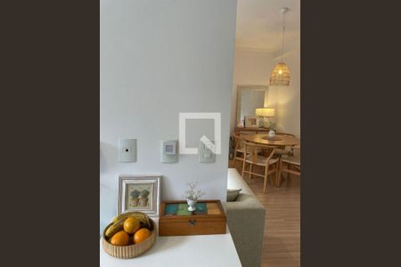 Apartamento à venda com 2 quartos, 60m² em Jardim Tupanci, Barueri