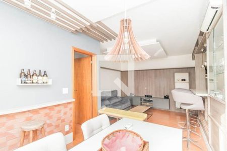 Sala  de apartamento para alugar com 2 quartos, 74m² em Petrópolis, Porto Alegre