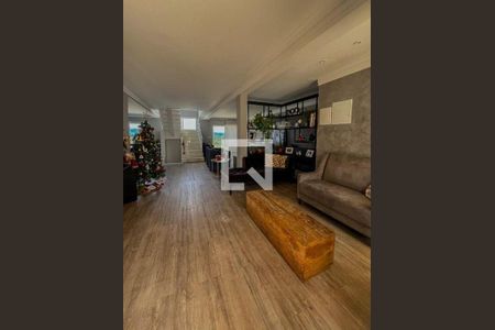 Casa de Condomínio à venda com 4 quartos, 300m² em Parque Sinai, Santana de Parnaíba