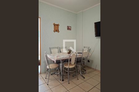 Sala de kitnet/studio para alugar com 1 quarto, 32m² em Solemar, Praia Grande