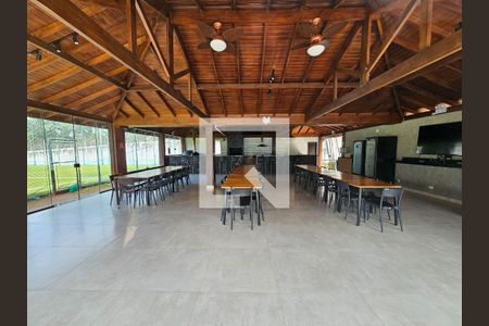 Casa à venda com 3 quartos, 200m² em Residencial Onze (alphaville), Barueri