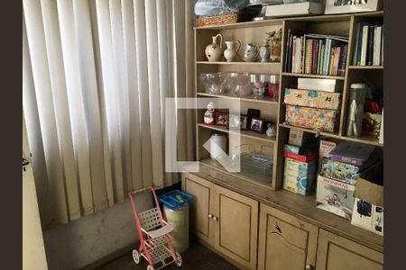 Casa à venda com 4 quartos, 194m² em Cachoeirinha, Belo Horizonte