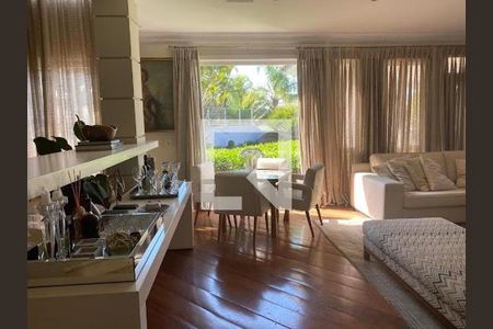 Casa à venda com 4 quartos, 586m² em Tamboré, Barueri