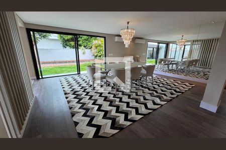 Casa à venda com 5 quartos, 420m² em Jardim Paulista, Barueri