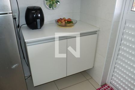 Casa de Condomínio para alugar com 2 quartos, 60m² em Água Espraiada, Cotia