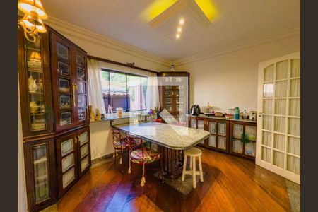 Casa à venda com 4 quartos, 457m² em Alphaville Residencial Um, Barueri