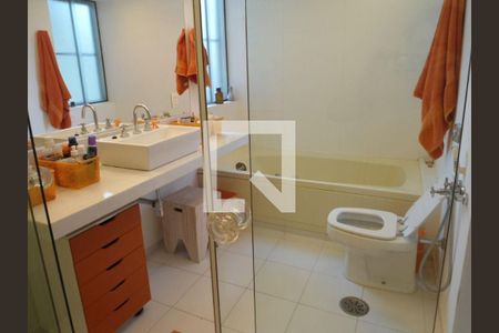 Casa de Condomínio à venda com 4 quartos, 400m² em Alphaville, Santana de Parnaíba