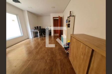 Casa à venda com 4 quartos, 426m² em Parque Sinai, Santana de Parnaíba