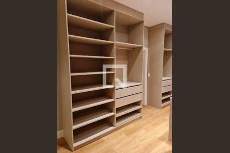 Casa à venda com 4 quartos, 520m² em Tamboré, Santana de Parnaíba