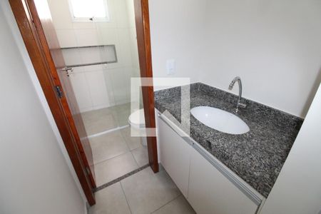 Banheiro de apartamento para alugar com 1 quarto, 50m² em Centro, São José dos Campos