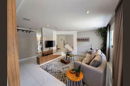 Casa à venda com 3 quartos, 113m² em Vila Pirajussara, São Paulo