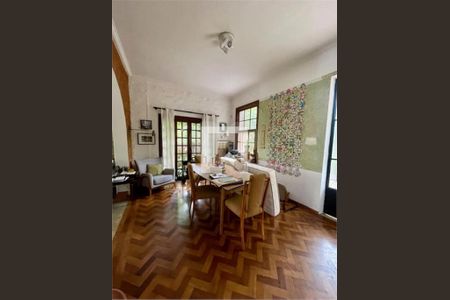 Casa à venda com 4 quartos, 200m² em Pacaembu, São Paulo