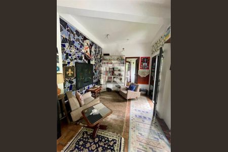 Casa à venda com 4 quartos, 200m² em Pacaembu, São Paulo