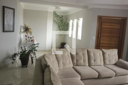 Casa para alugar com 4 quartos, 385m² em Vila Fatima, Guarulhos