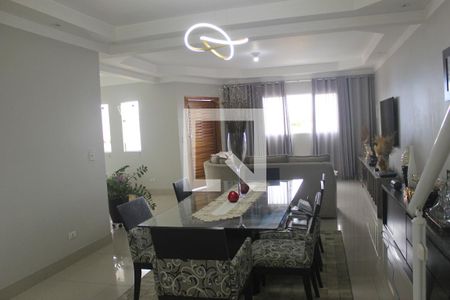 Sala de casa para alugar com 4 quartos, 385m² em Vila Fatima, Guarulhos