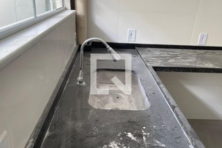 Cozinha de casa para alugar com 2 quartos, 60m² em Parque Pauliceia, Duque de Caxias