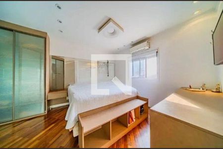 Apartamento à venda com 4 quartos, 210m² em Vila Regente Feijó, São Paulo