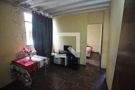 Sala de apartamento para alugar com 2 quartos, 45m² em Jardim Riacho das Pedras, Contagem